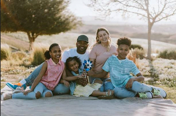 Social Workers and Advocates Join Voices and Resources 